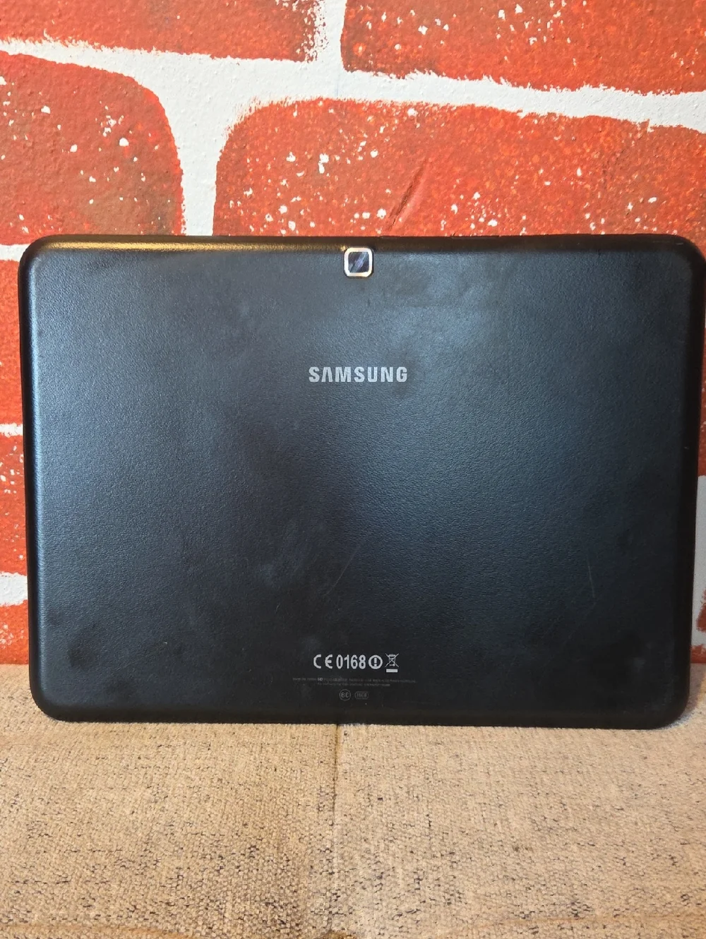 💻✨️16GB Samsung Galaxy TAB 4.0 - Used Once - Gorgeous Multimedia Touch Pad 💻✨️